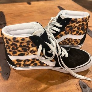 Women’s High Top Vans- Leopard- Sz 8.5
